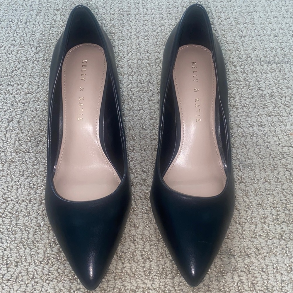 Kelly and Katie Heels 7 - Picture 1 of 3